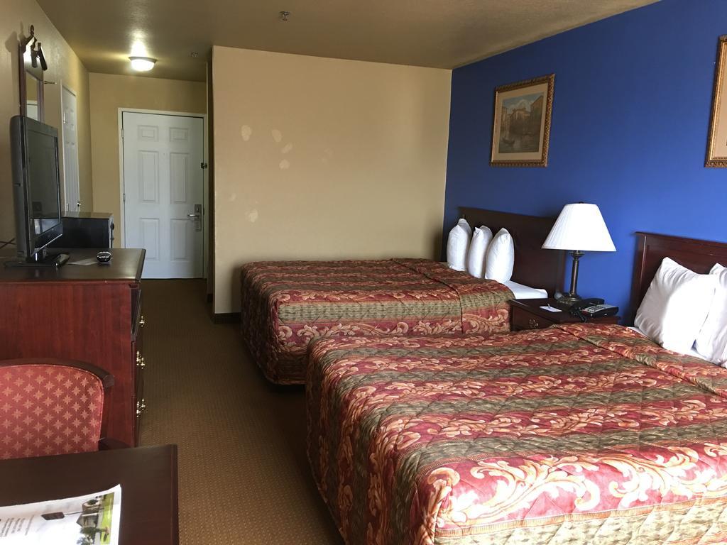 Econo & Hotel Greenbrier
